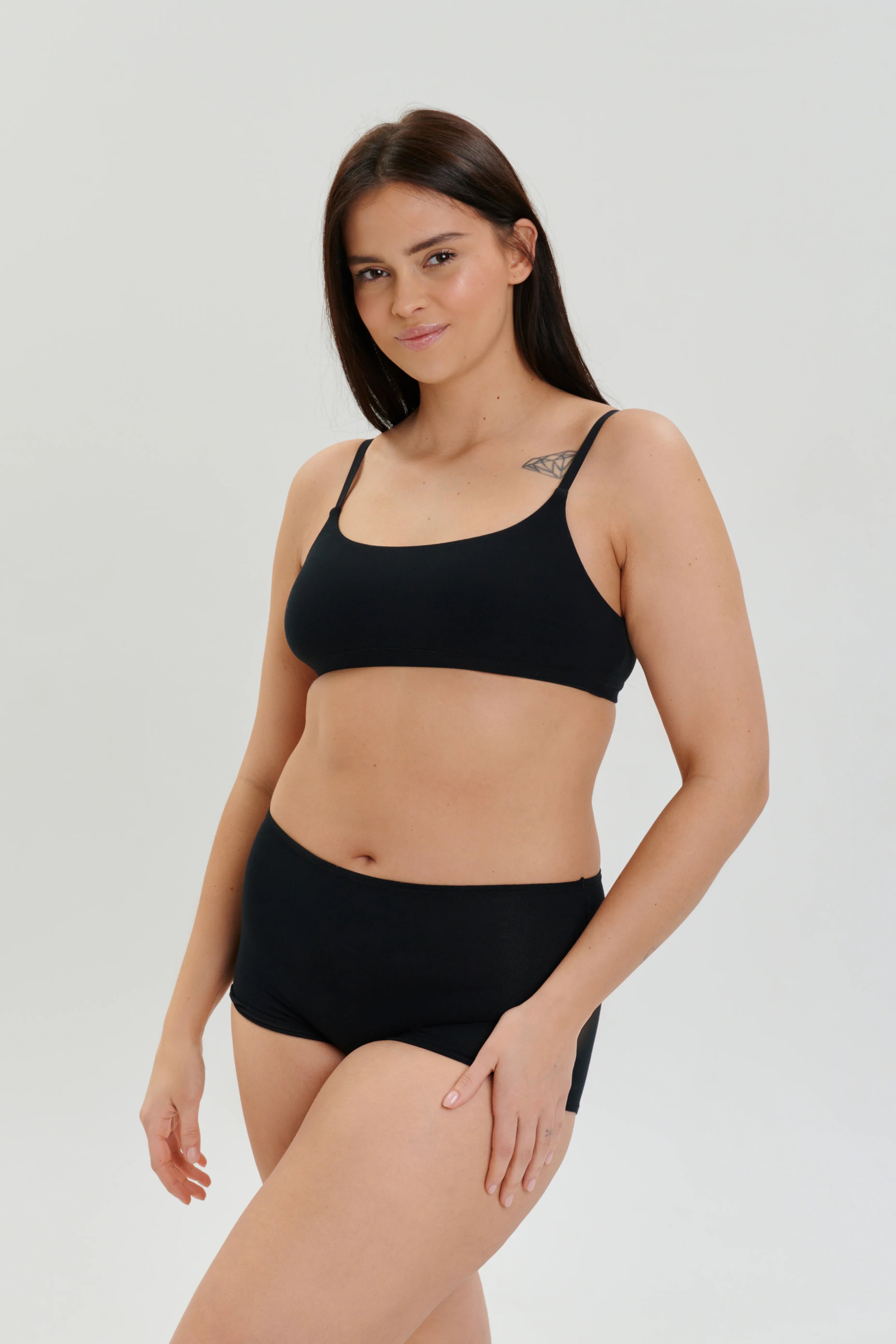 Slow Morning Cotton Bra & 3 Shorts Set Black - epoché