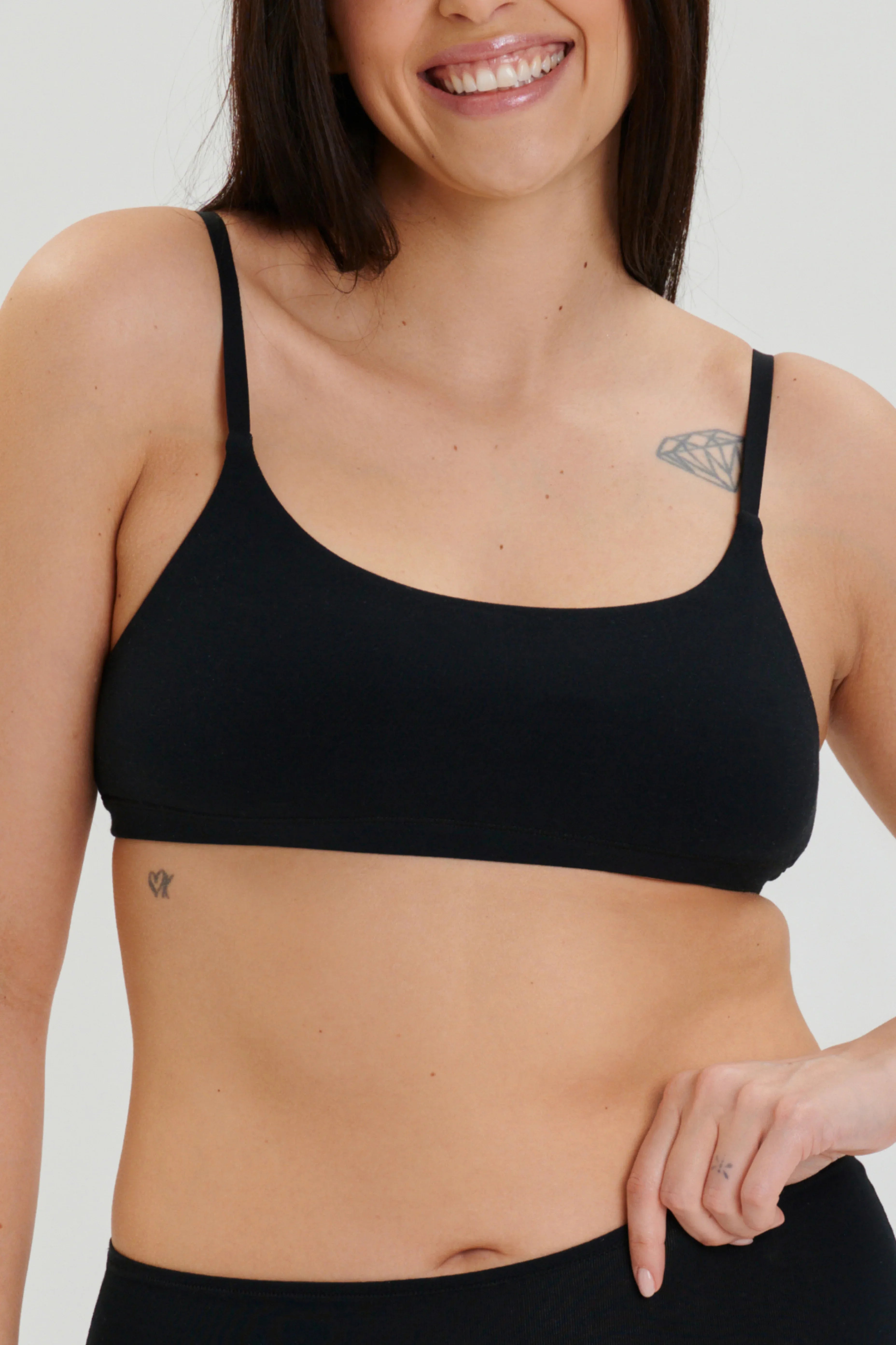 Slow Morning Cotton Bra & 3 Shorts Set Black - epoché