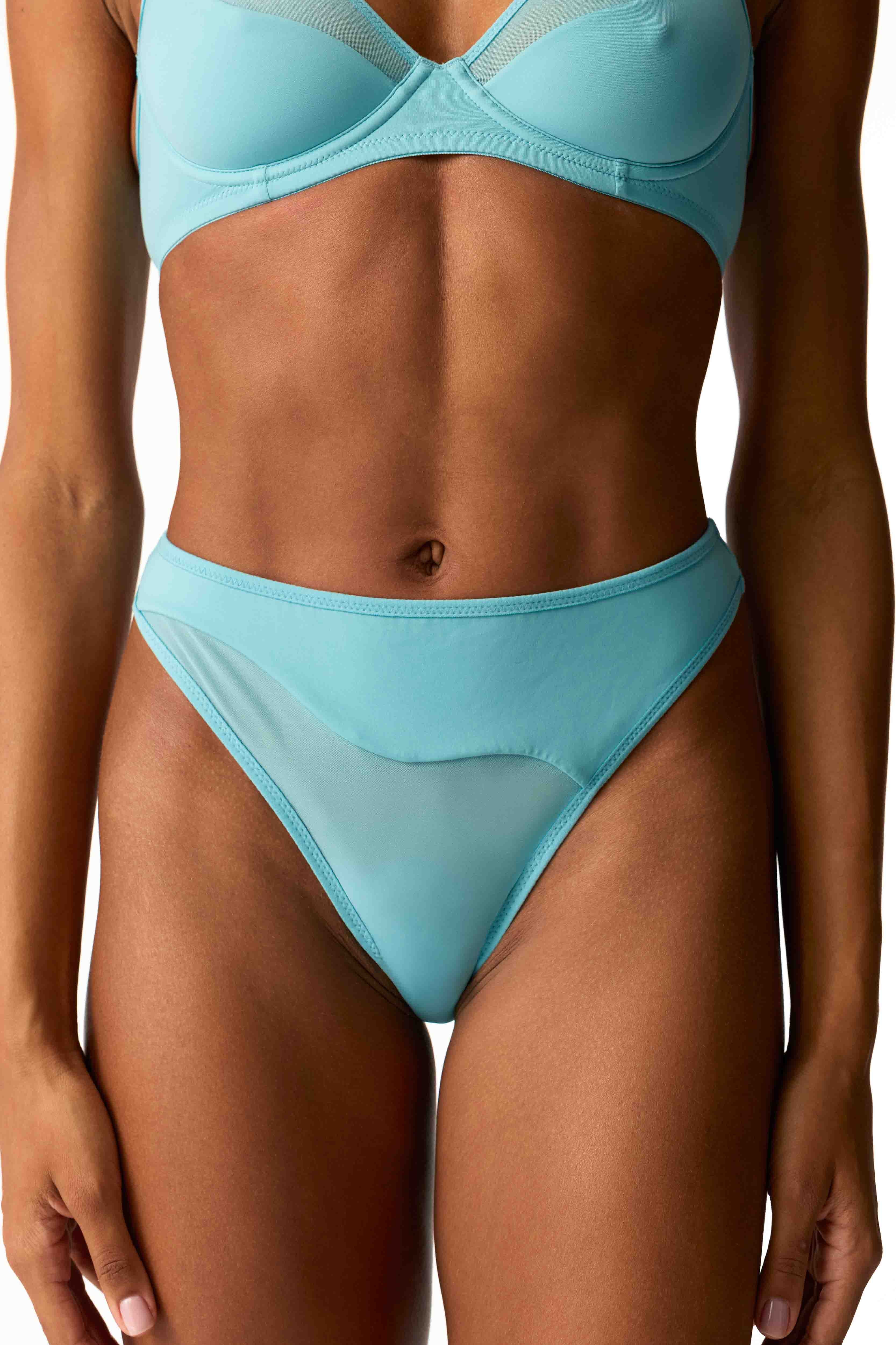 Water Mid-Rise Thongs