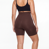 Sculpting Push-Up Shorts
